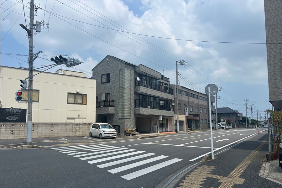 サンシティ町保通りの途中の道