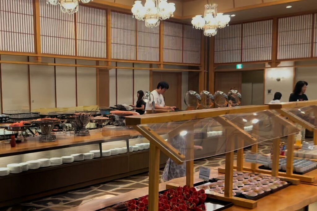 朝食バイキング会場