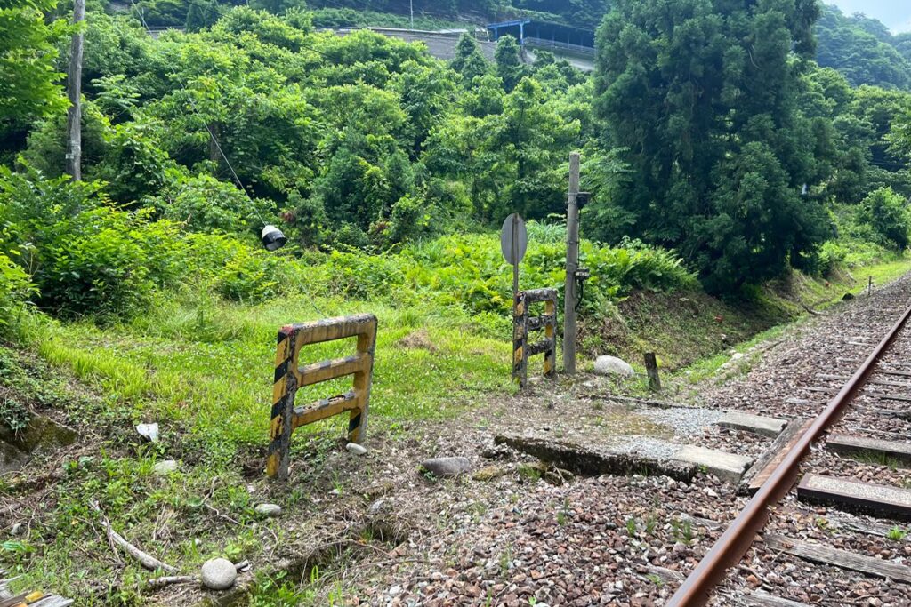 踏切跡