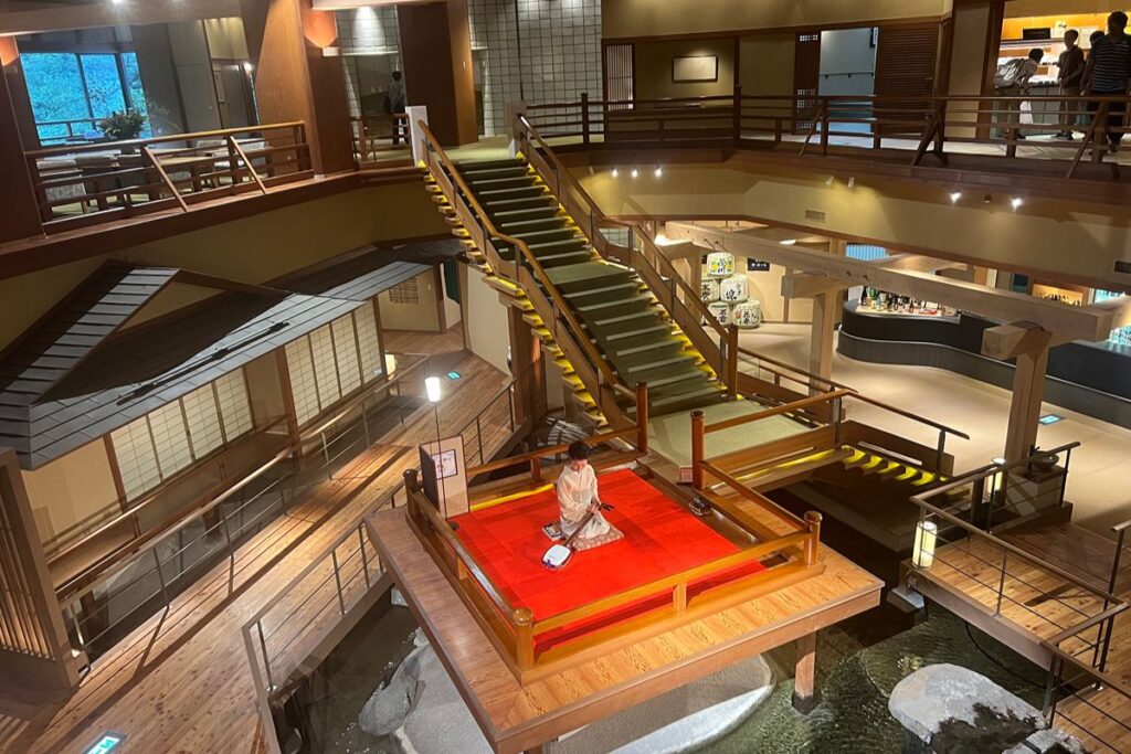大川荘のロビー