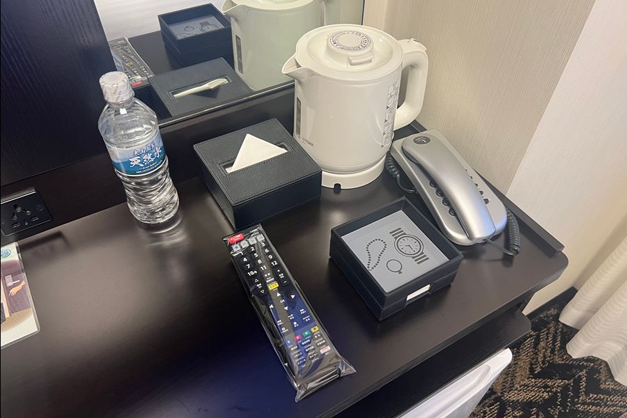 メモと小物置き