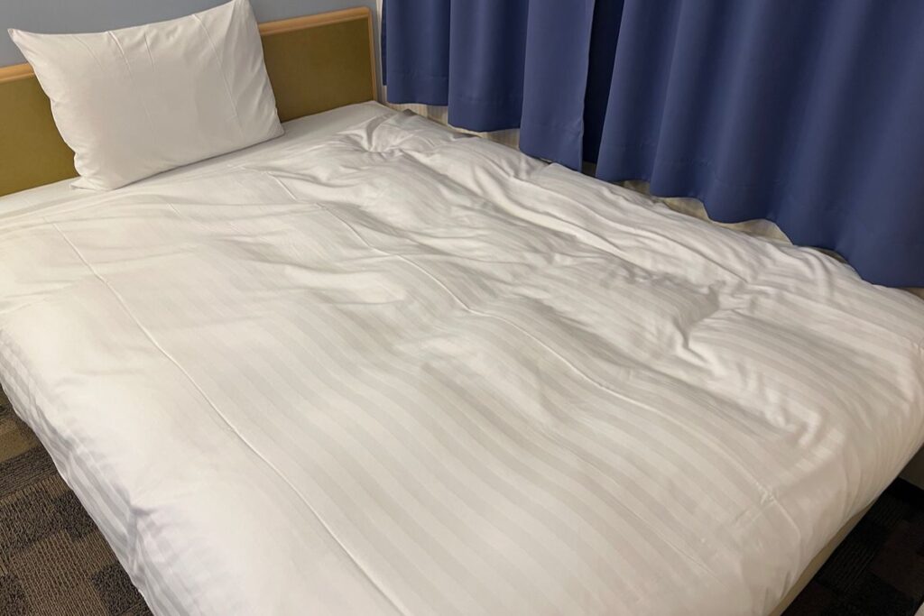 ベッド