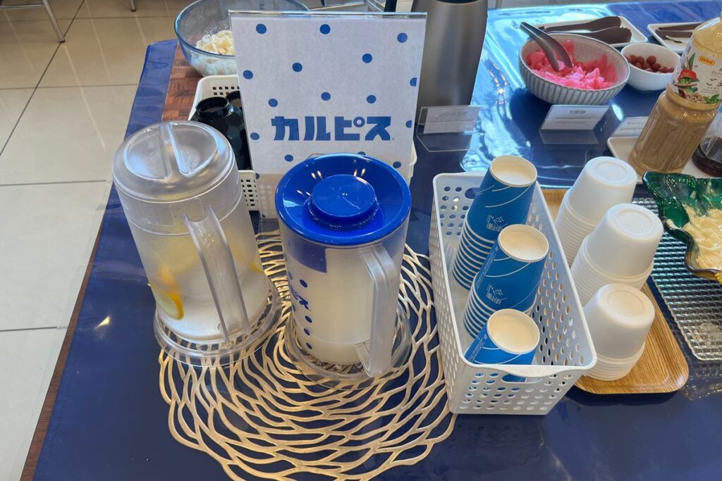 カルピス、レモン水