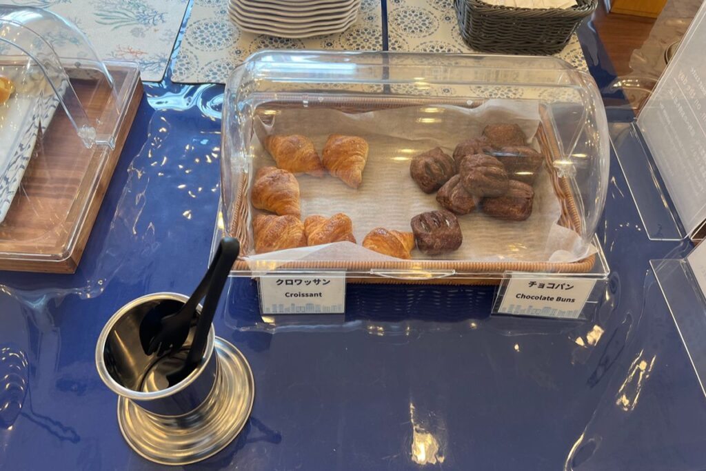 クロワッサン、チョコパン